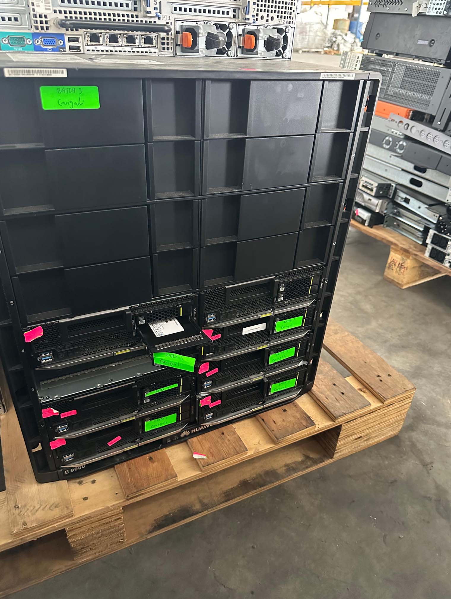Huawei servers