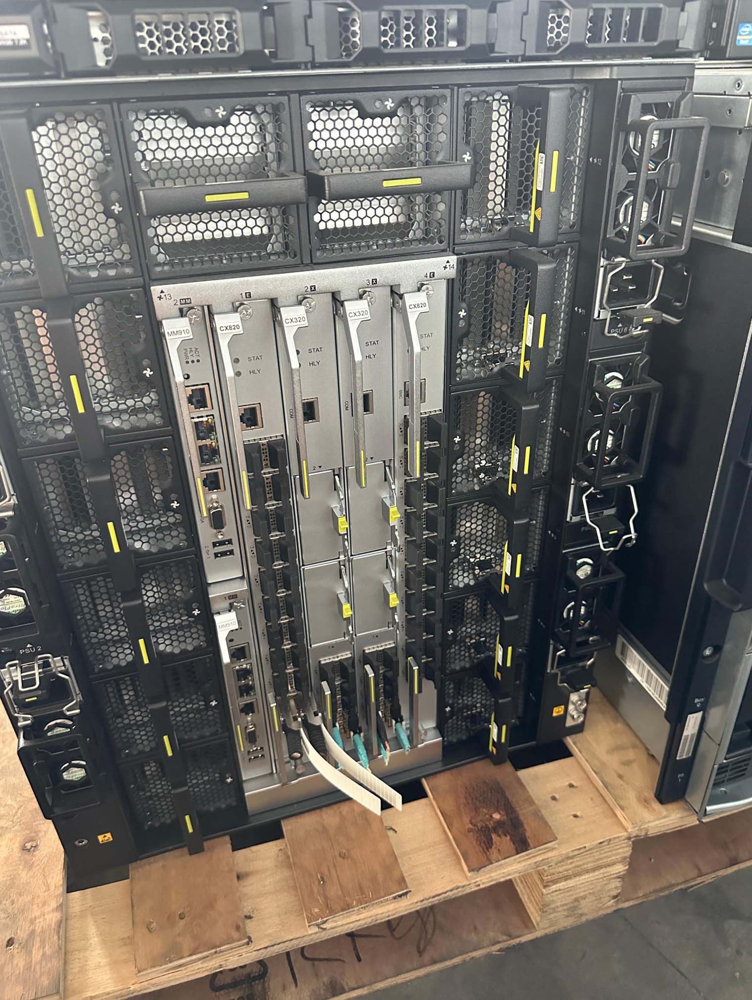 Huawei servers